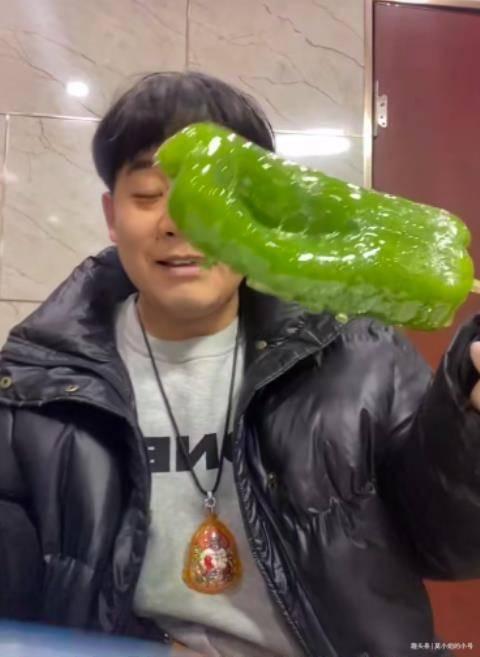 静安网红吃瓜事件视频曝光,视频曝光引发网友热议